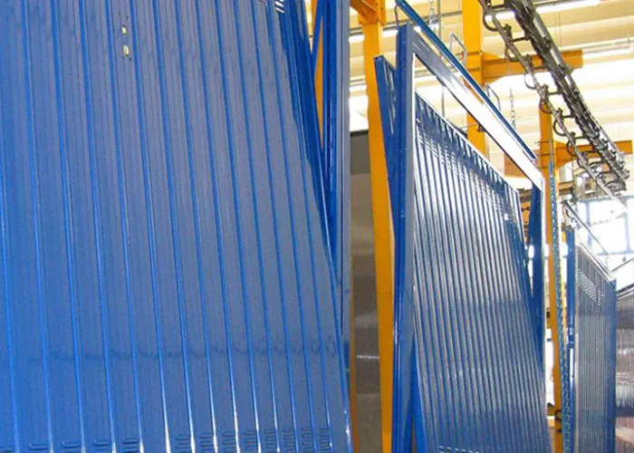 a-chi-ci-rivolgiamo-10