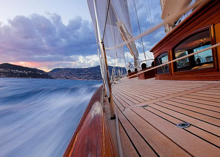 a-chi-ci-rivolgiamo-5